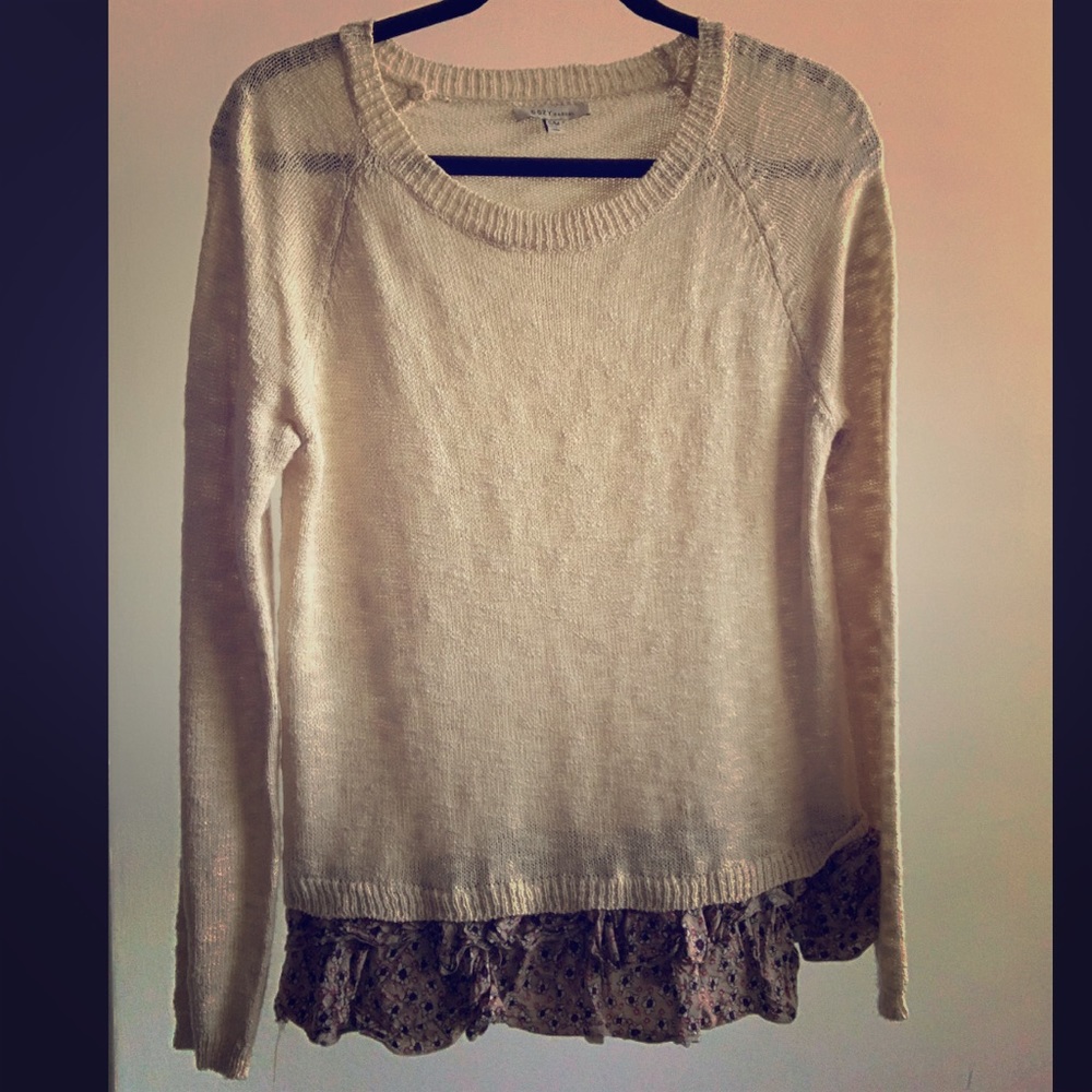 Sweater w/ Floral Print Ruffled Hem